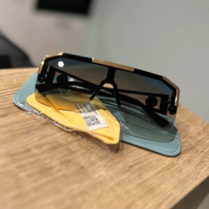 Czarno-Niebieskie Okulary Przeciwsloneczne Shopaholic Unisex