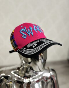 Stylowa Czapka Damska Swag z daszkiem rozmiar. Uniwersalny