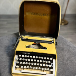 Zabytkowa Maszyna do pisania Torpedo 1970