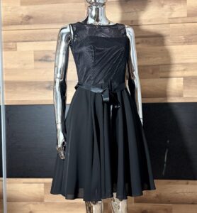 Sukienka Damska Swing czarna rozmiar 36/S