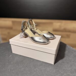 Buty Damskie Czołeńka srebrne rozmiar 35 / 23cm