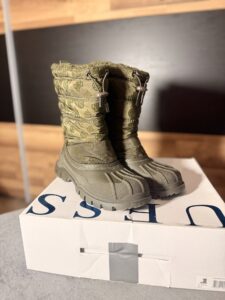 Buty Śniegowc Damskie Guess rozmiar 39 / 25,1cm