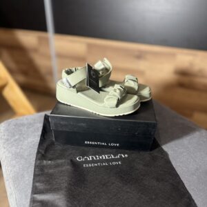 Sandały Damskie na Koturnie Carmela rozmiar 38 / 25cm